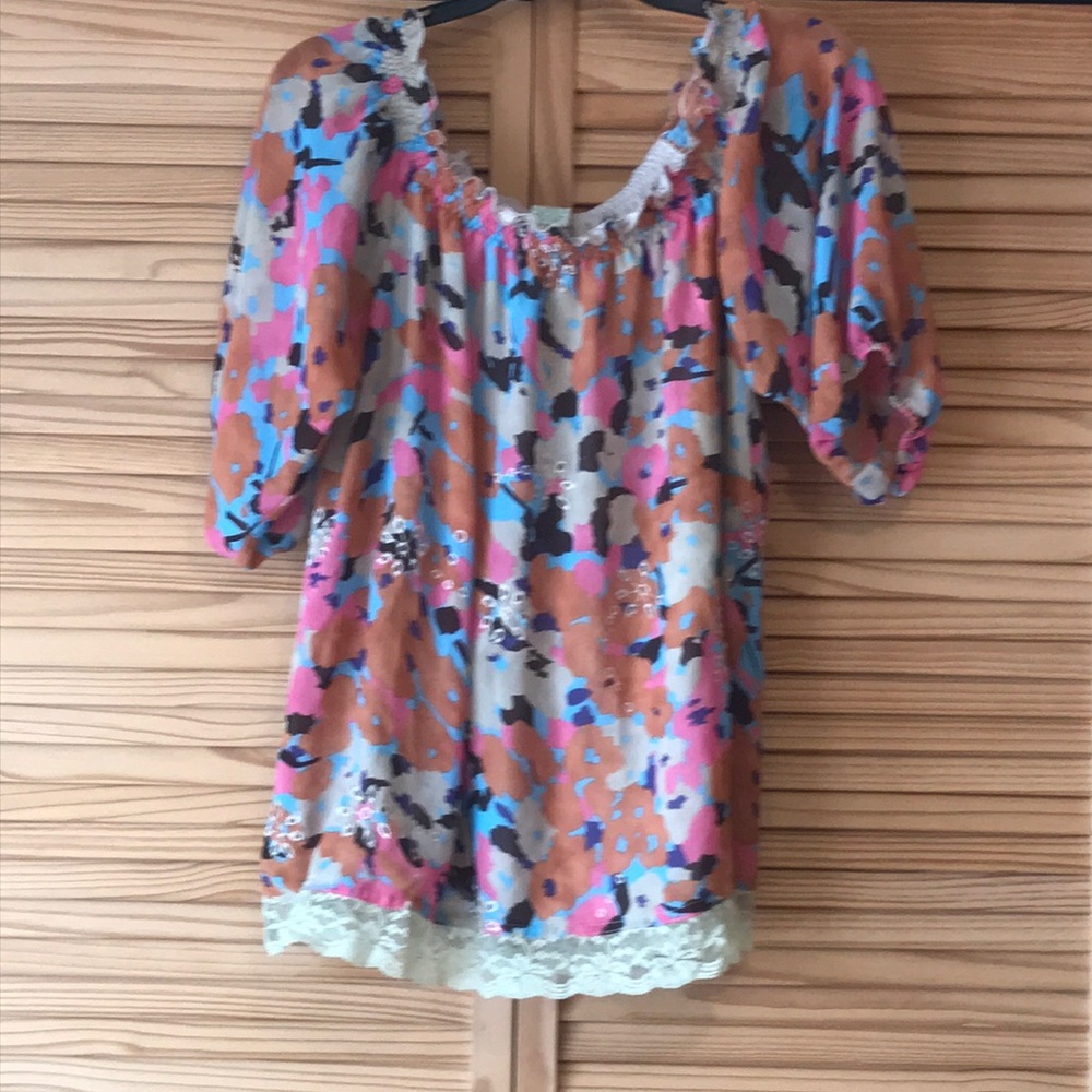 Multi-color off the shoulder blouse, XL